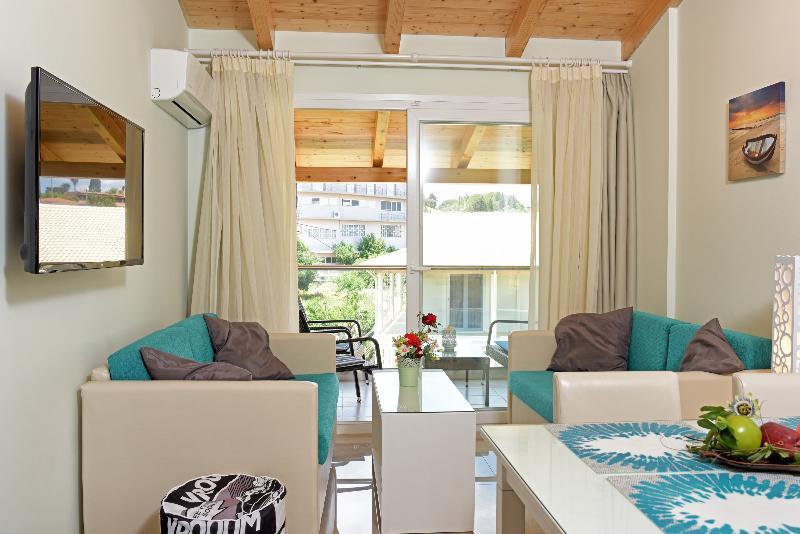 Palapart Gikas Suites And Studios Gouvia Exterior foto