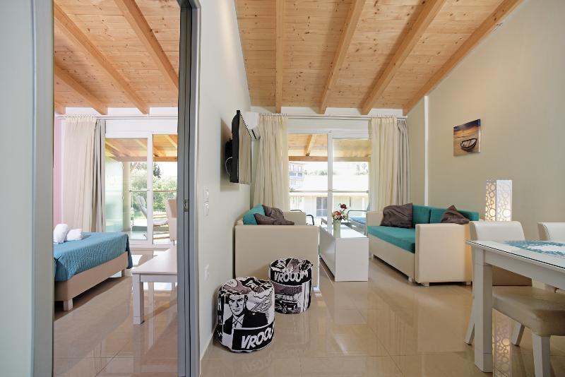 Palapart Gikas Suites And Studios Gouvia Exterior foto