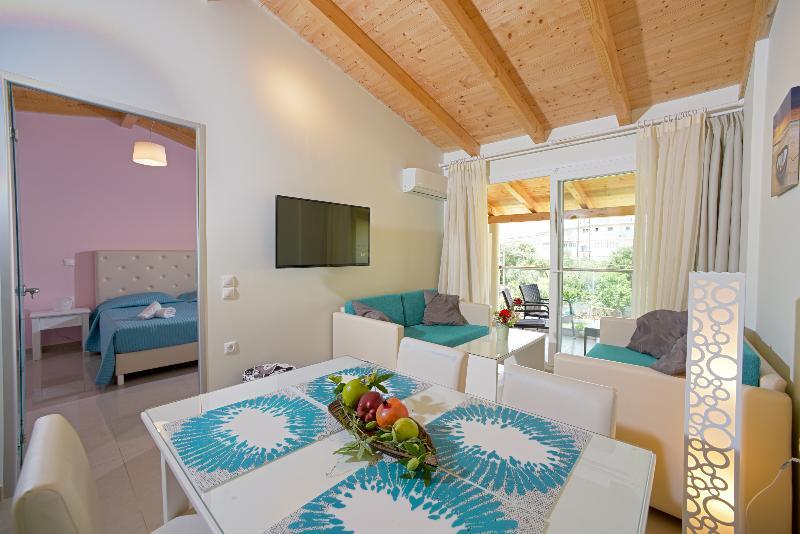 Palapart Gikas Suites And Studios Gouvia Exterior foto